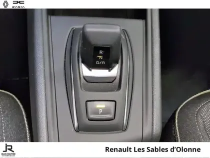 Photo 5 Renault Captur  1.8 E-Tech full hybrid 160ch Techno - 26