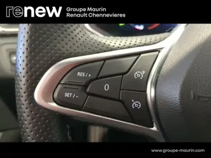 Photo 10 Renault Captur  1.6 E-Tech hybride 145ch Engineered