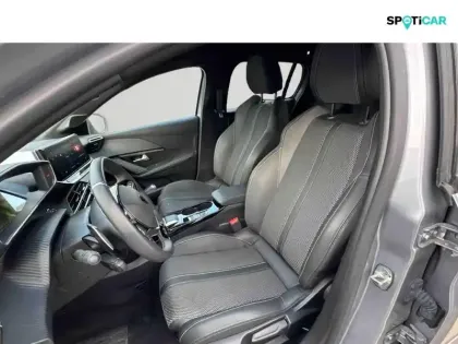 Photo 11 Peugeot 208  1.2 Hybrid 110ch GT e-DCS6