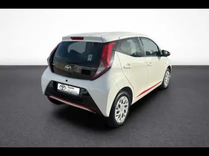 Photo 5 Toyota Aygo  1.0 VVT-i 72ch x-black 5p