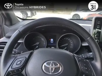 Photo 12 Toyota C-HR  1.8 Hybride 122ch Dynamic Ultimate E-CVT