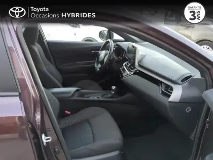 Photo 5 Toyota C-HR  1.8 Hybride 122ch Dynamic Ultimate E-CVT