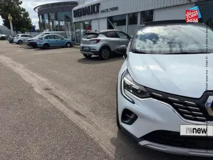 Photo 12 Renault Captur  1.6 E-Tech hybride 145ch Initiale Paris -21B