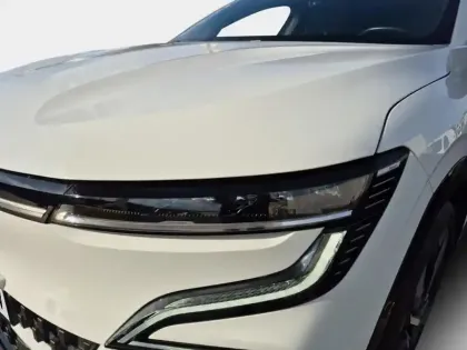 Photo 8 Renault Megane  E-Tech Electric EV60 220ch Techno super charge -C