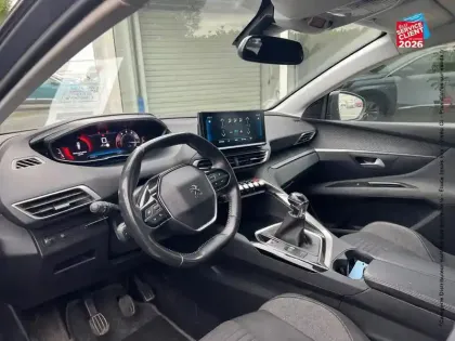 Photo 14 Peugeot 5008  1.2 PureTech 130ch S&S Style