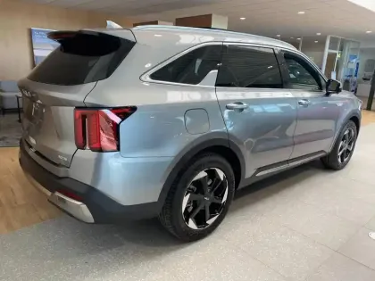 Photo 5 Kia Sorento  1.6 T-GDi 288ch PHEV Premium 4x4 7 places