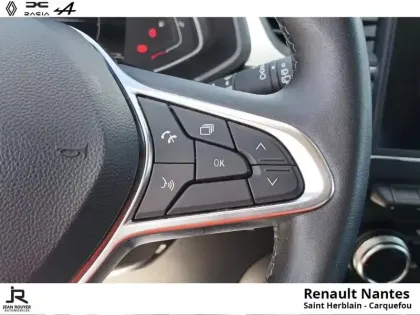 Photo 13 Renault Captur  1.6 E-Tech hybride 145ch Business -21