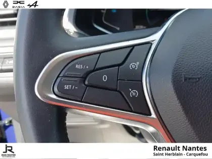 Photo 12 Renault Captur  1.6 E-Tech hybride 145ch Business -21