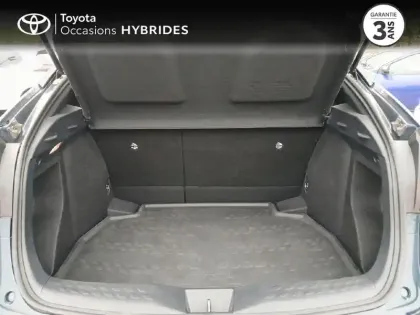 Photo 10 Toyota C-HR  1.8 Hybride 122ch Dynamic Ultimate E-CVT