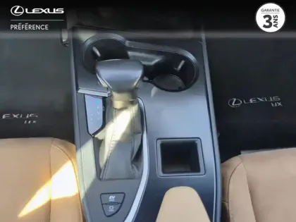 Photo 8 Lexus UX  250h Pack Business 2WD