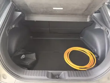 Photo 8 Toyota C-HR + 224ch 77kWh Design Grande Autonomie NG25