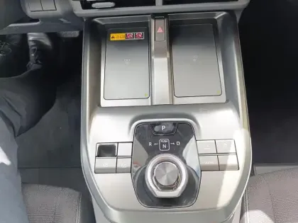 Photo 14 Toyota C-HR + 224ch 77kWh Design Grande Autonomie NG25
