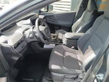 Photo 11 Toyota C-HR + 224ch 77kWh Design Grande Autonomie NG25