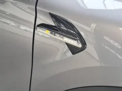 Photo 5 Renault Captur  1.3 TCe 140ch R.S. LINE  EDC