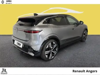 Photo 12 Renault Megane  E-Tech Electric EV60 220ch Iconic super charge -C