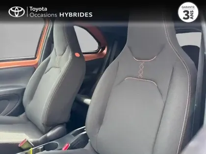 Photo 10 Toyota Aygo X  116h Graphic