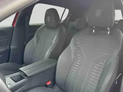 Photo 10 Peugeot 308  1.2 Hybrid 145ch GT e-DCS6