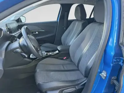 Photo 32 Peugeot 208  PureTech 100 S&S BVM6