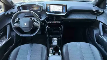 Photo 20 Peugeot 2008  PureTech 130 S&S EAT8
