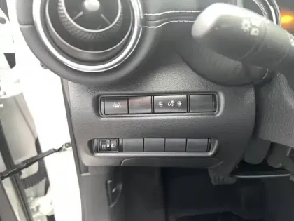 Photo 25 Nissan Juke  HYBRID 143
