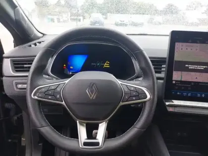 Photo 10 Renault Symbioz  E-Tech full hybrid 145