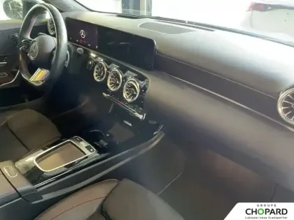 Photo 12 Mercedes Classe A  250 e 8G-DCT