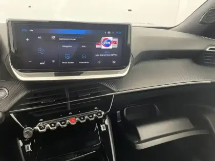 Photo 27 Peugeot 2008  Hybrid 136 e-DCS6
