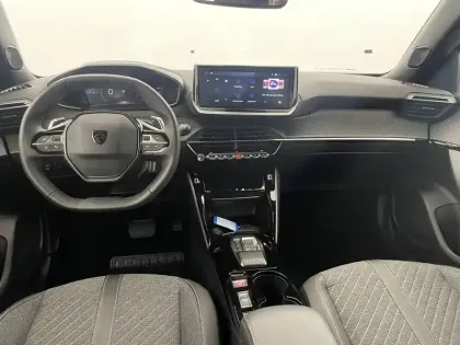 Photo 24 Peugeot 2008  Hybrid 136 e-DCS6