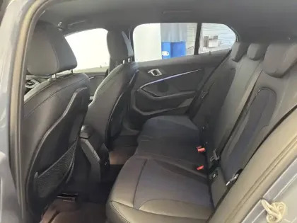 Photo 8 BMW Serie 1 M135i xDrive 306 ch BVA8