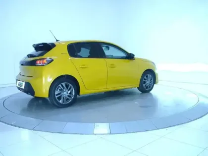 Photo 13 Peugeot 208  PureTech 100 S&S EAT8