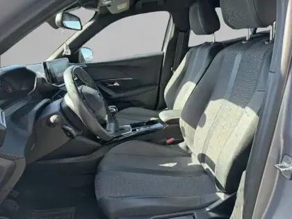 Photo 10 Peugeot 2008  PureTech 100 S&S BVM6