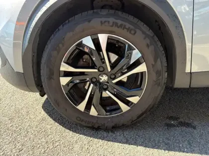Photo 12 Peugeot 2008  PureTech 100 S&S BVM6