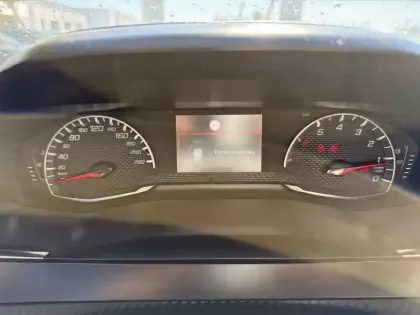 Photo 9 Peugeot 2008  PureTech 100 S&S BVM6