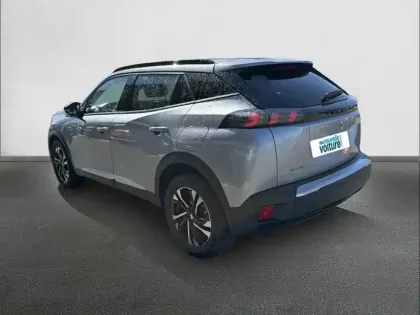 Photo 6 Peugeot 2008  PureTech 100 S&S BVM6