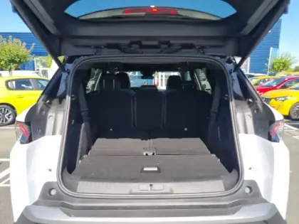 Photo 5 Peugeot 5008  Hybrid 145 ch e-DCS6
