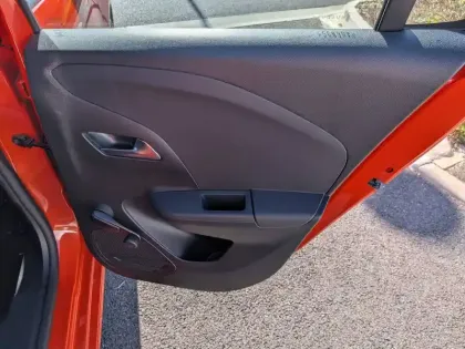 Photo 13 Opel Corsa  Electrique 136 ch & Batterie 50 kWh