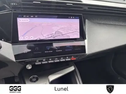 Photo 14 Peugeot 408  PureTech 130 ch S&S EAT8