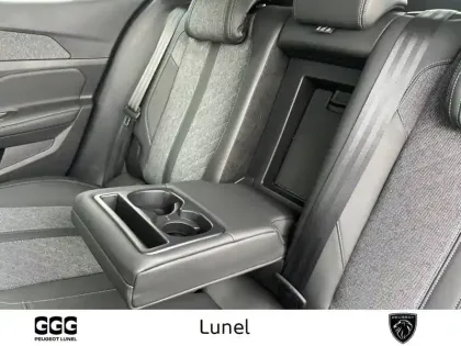 Photo 27 Peugeot 408  PureTech 130 ch S&S EAT8