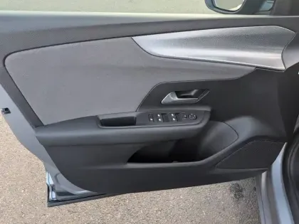 Photo 16 Opel Mokka  Electrique 136 ch & Batterie 50 kWh