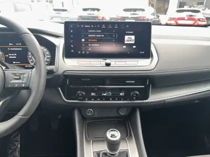 Photo 11 Nissan Qashqai  Mild Hybrid 140 ch