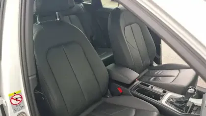 Photo 10 Audi Q3  Sportback 35 TDI 150 ch S tronic 7