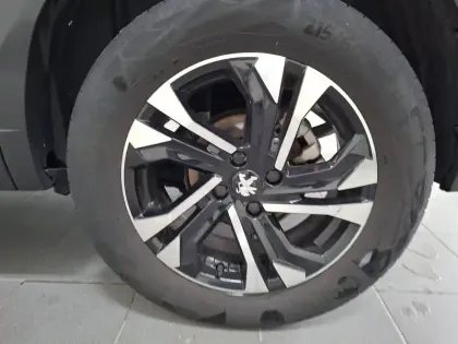 Photo 7 Peugeot 2008  PureTech 130 S&S EAT8