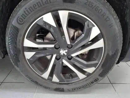 Photo 5 Peugeot 2008  PureTech 130 S&S EAT8