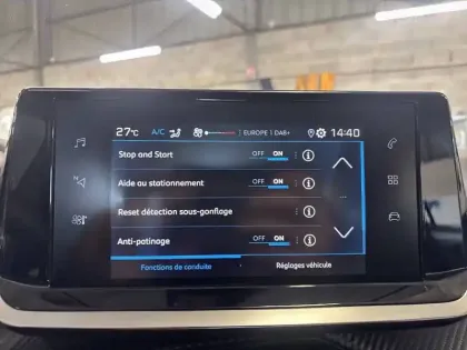 Photo 14 Peugeot 208  PureTech 100 S&S BVM6