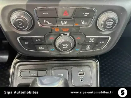Photo 16 Jeep Compass  1.3 GSE T4 150 ch BVR6