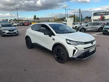 Photo 17 Renault Captur  E-Tech full hybrid 160 ch