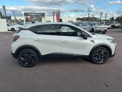 Photo 18 Renault Captur  E-Tech full hybrid 160 ch
