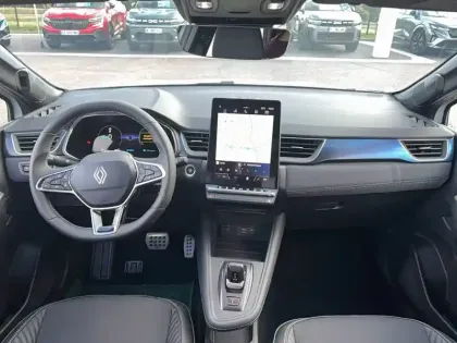 Photo 7 Renault Captur  E-Tech full hybrid 160 ch