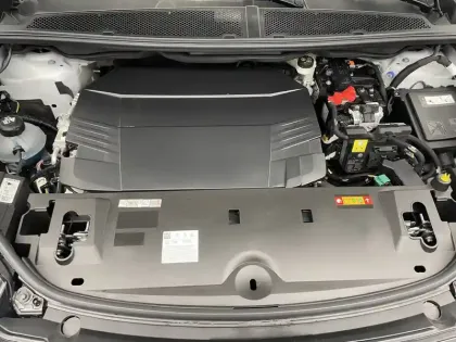Photo 20 Peugeot 3008  Electrique 210 ch 73 kWh
