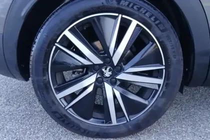 Photo 13 Peugeot 3008  Hybrid4 300 e-EAT8